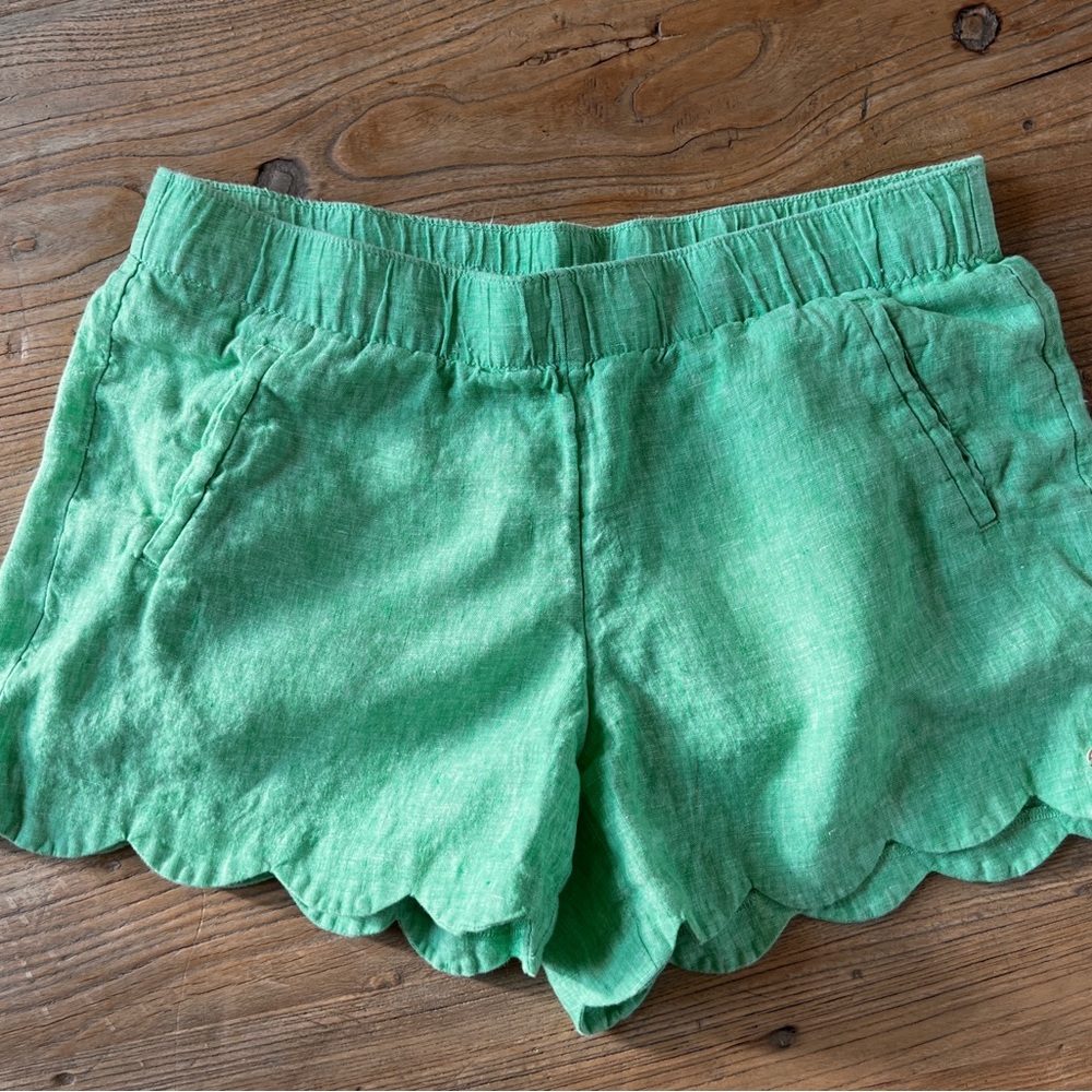 Lilly Pulitzer linen Green Scalloped Women's Shorts 4” inseam
